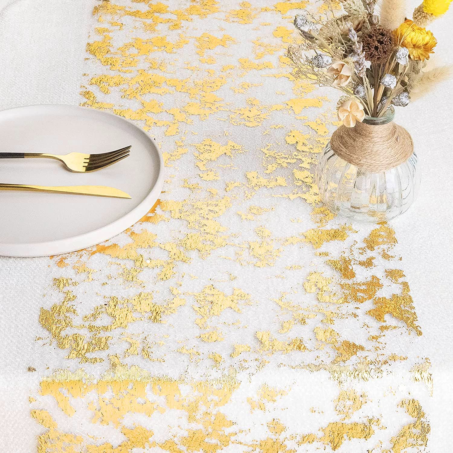 Sparkle Metallic Gold Thin Tab - огляд і ціна Christmas Table Runner