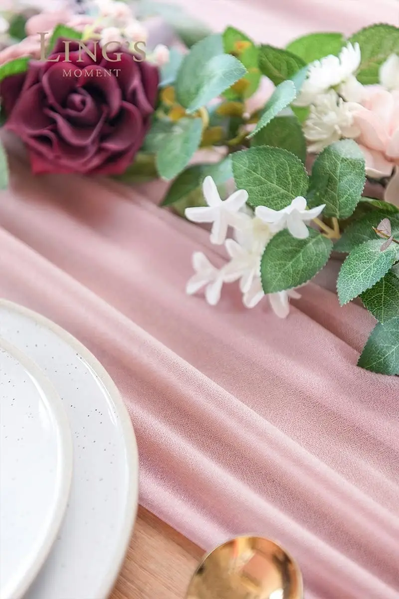 Chiffon White Table Runner Tab - огляд і ціна Christmas Table Runner